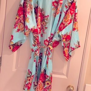 💕 Cute Silky Bridesmaid Robe 💕